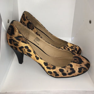 MIX NO. 6 Woman’s Leopard High Heels | Size 7.5